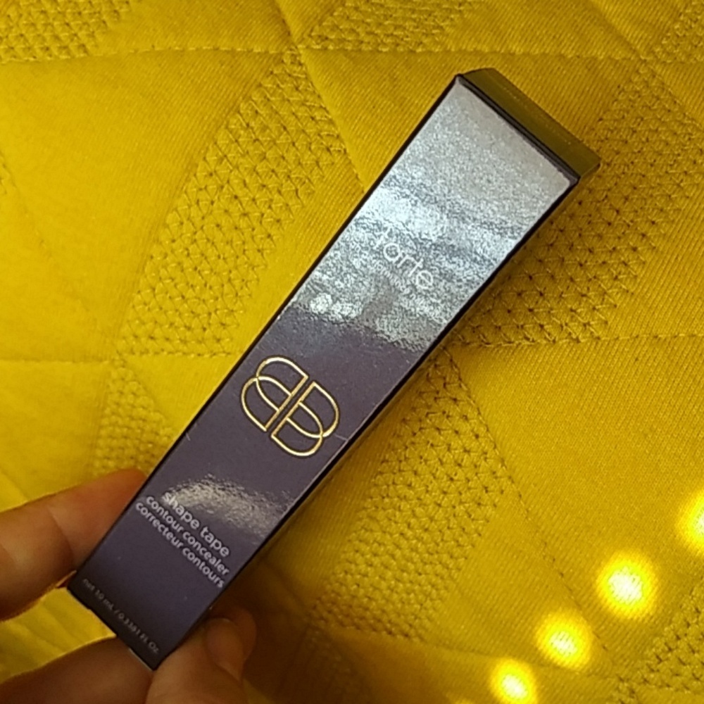 Tarte shape tape light neutral